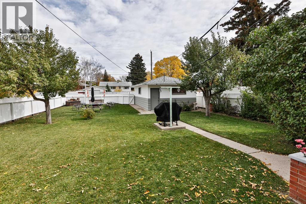 517 10 Street N - Image 22