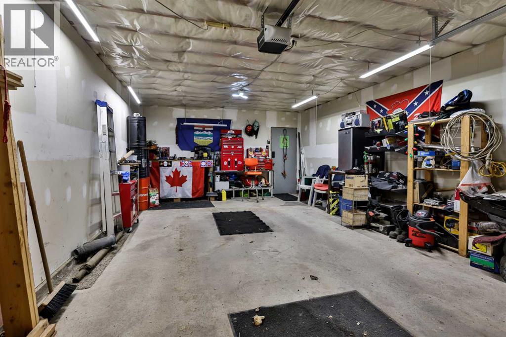 517 10 Street N - 28
