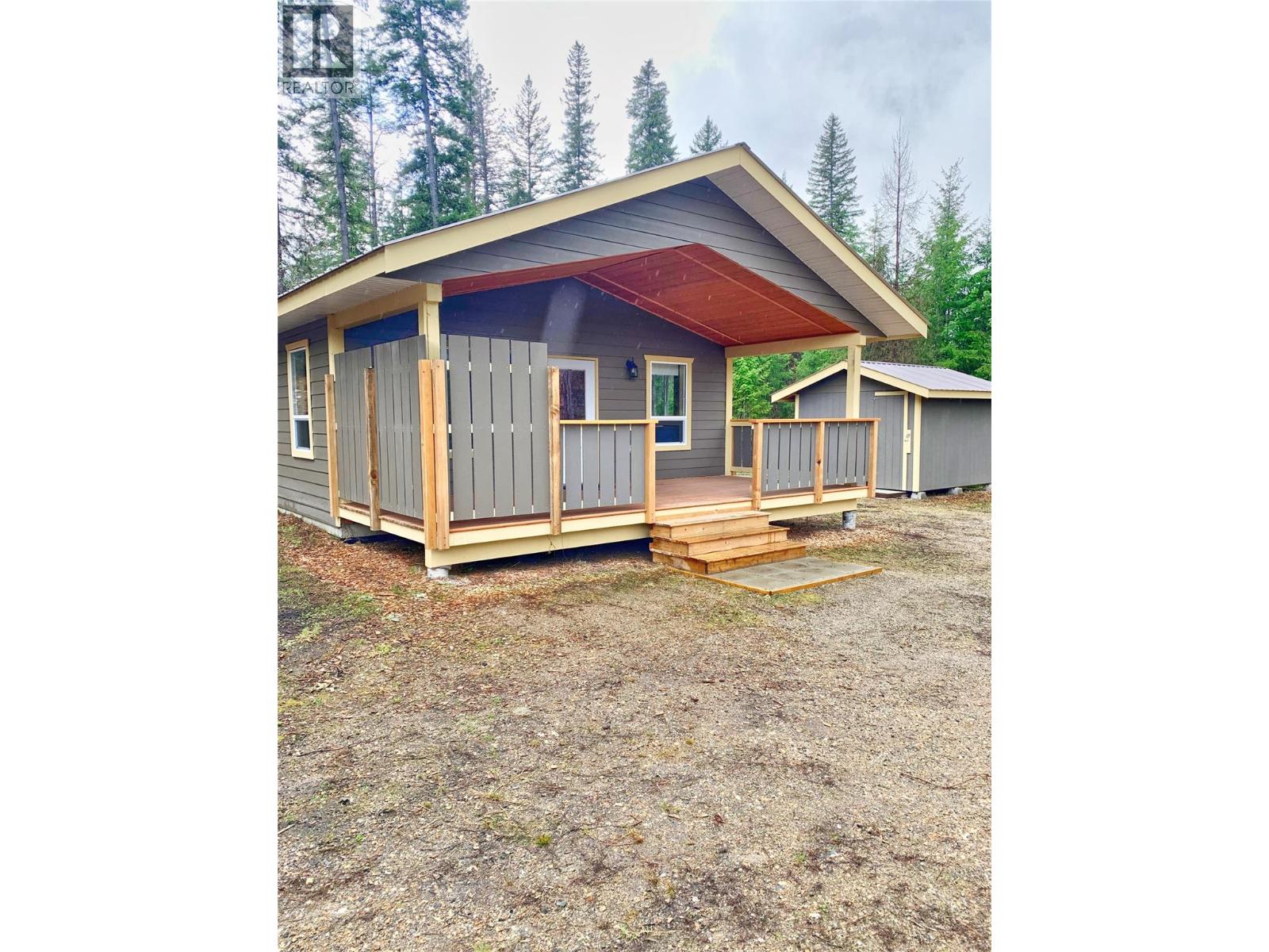 5541 Ducksway Road - 12