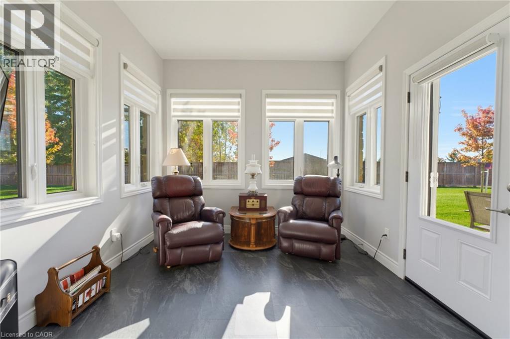 375 Mitchell Road South — photo 3