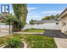 2377 Ronan Place Se, Medicine Hat, AB T1B1A2 Photo 31