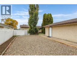 2377 Ronan Place Se, Medicine Hat, AB T1B1A2 Photo 35
