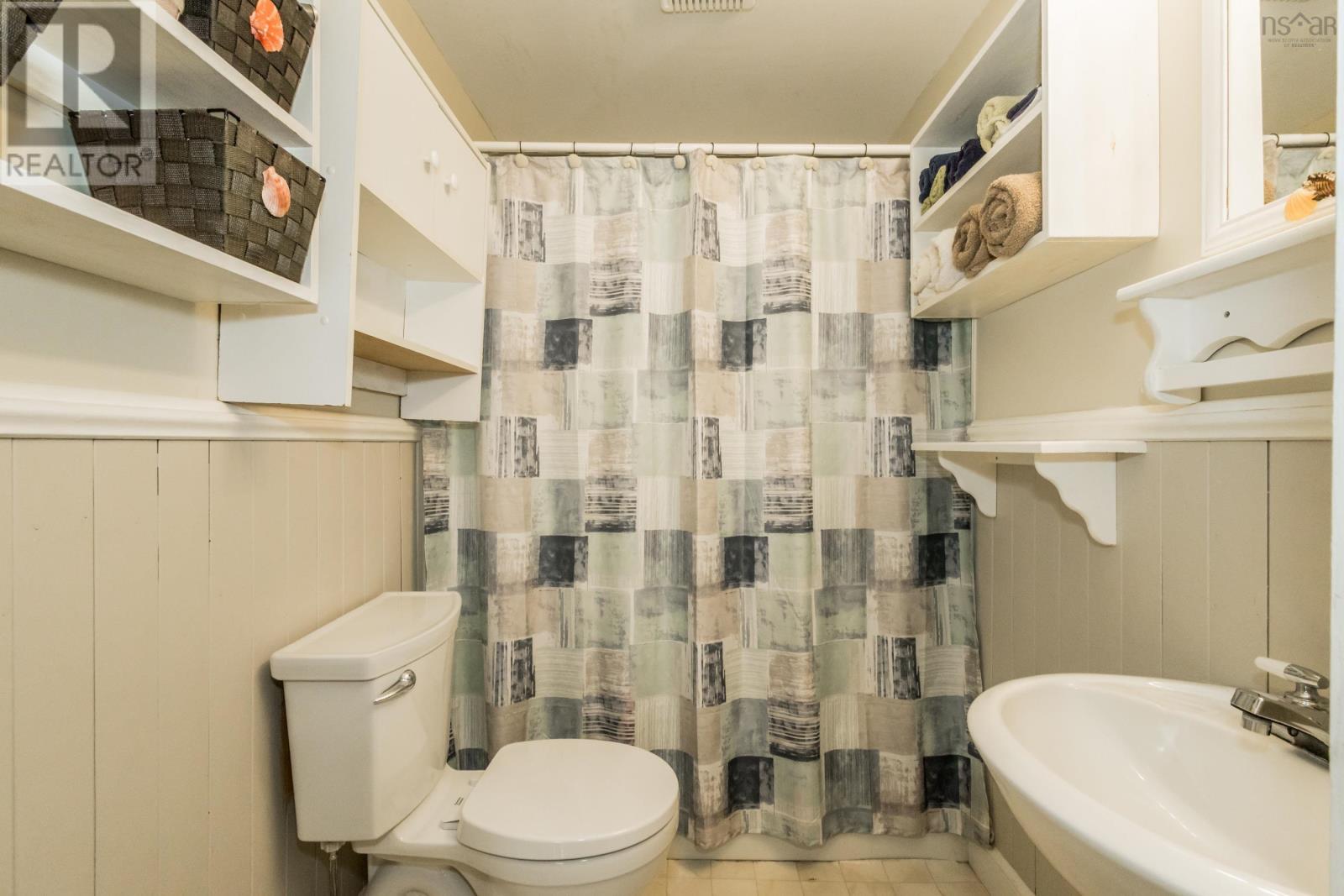 Property 22 of 29 of 212 Marshall Street