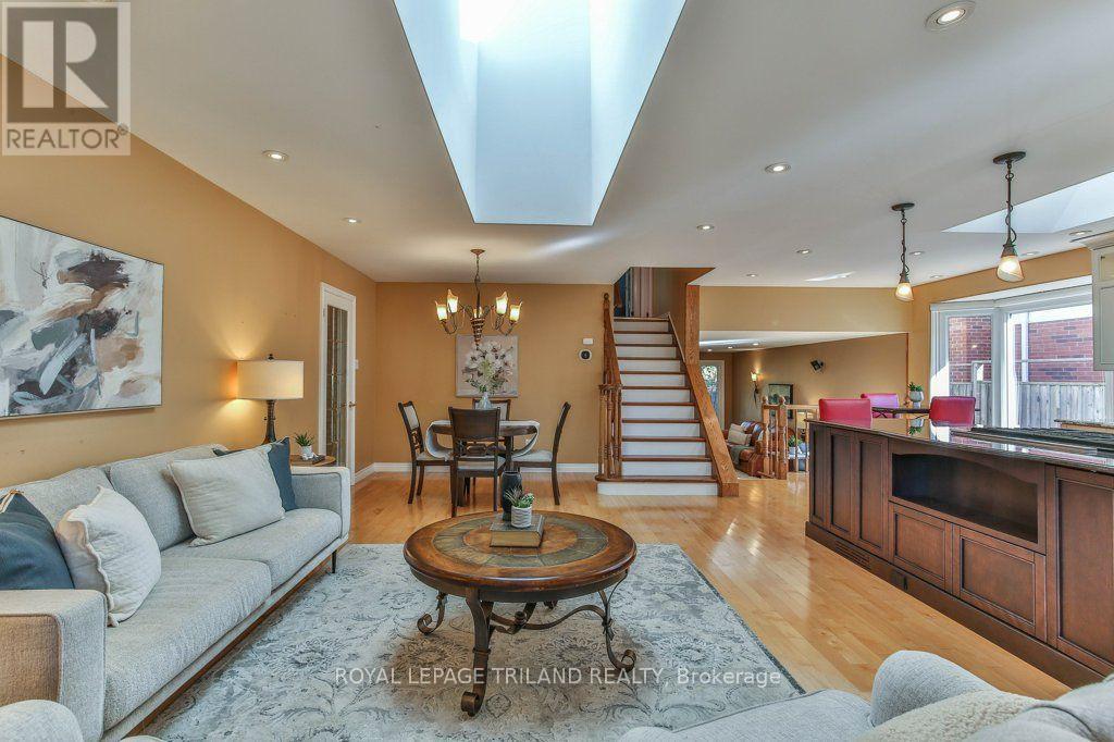 1221 Glenora Drive — photo 17