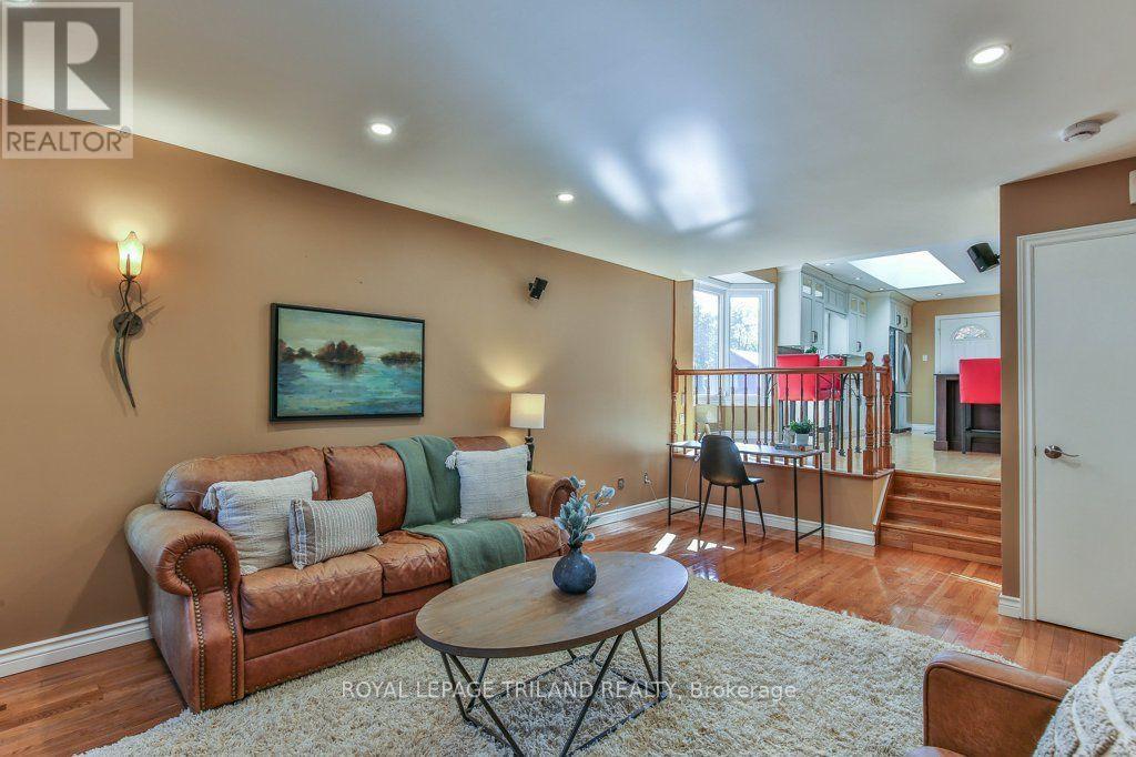 1221 Glenora Drive — photo 24