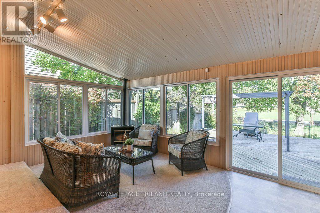 1221 Glenora Drive — photo 29
