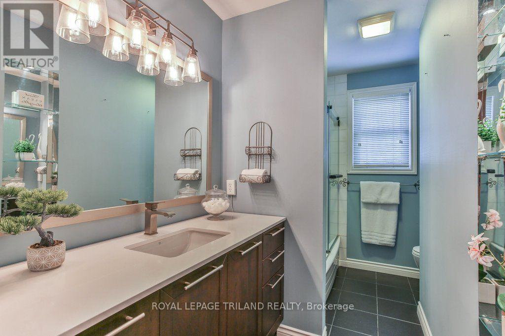 1221 Glenora Drive — photo 38