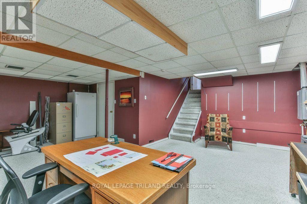 1221 Glenora Drive — photo 39