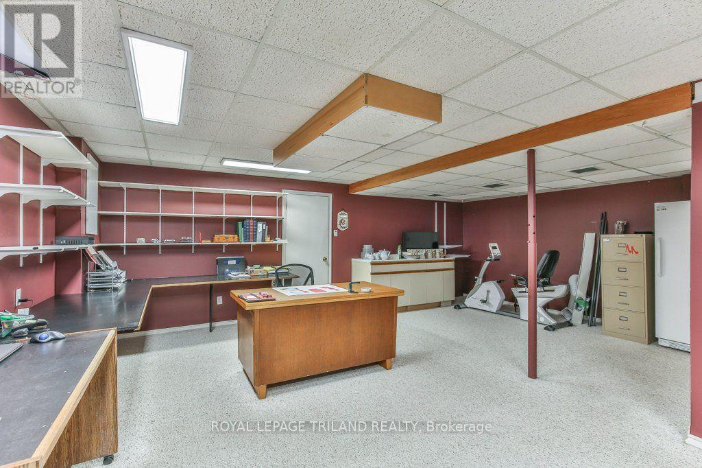 1221 Glenora Drive — photo 40