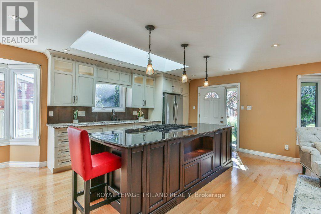 1221 GLENORA DRIVE, London North (North H) — photo 7