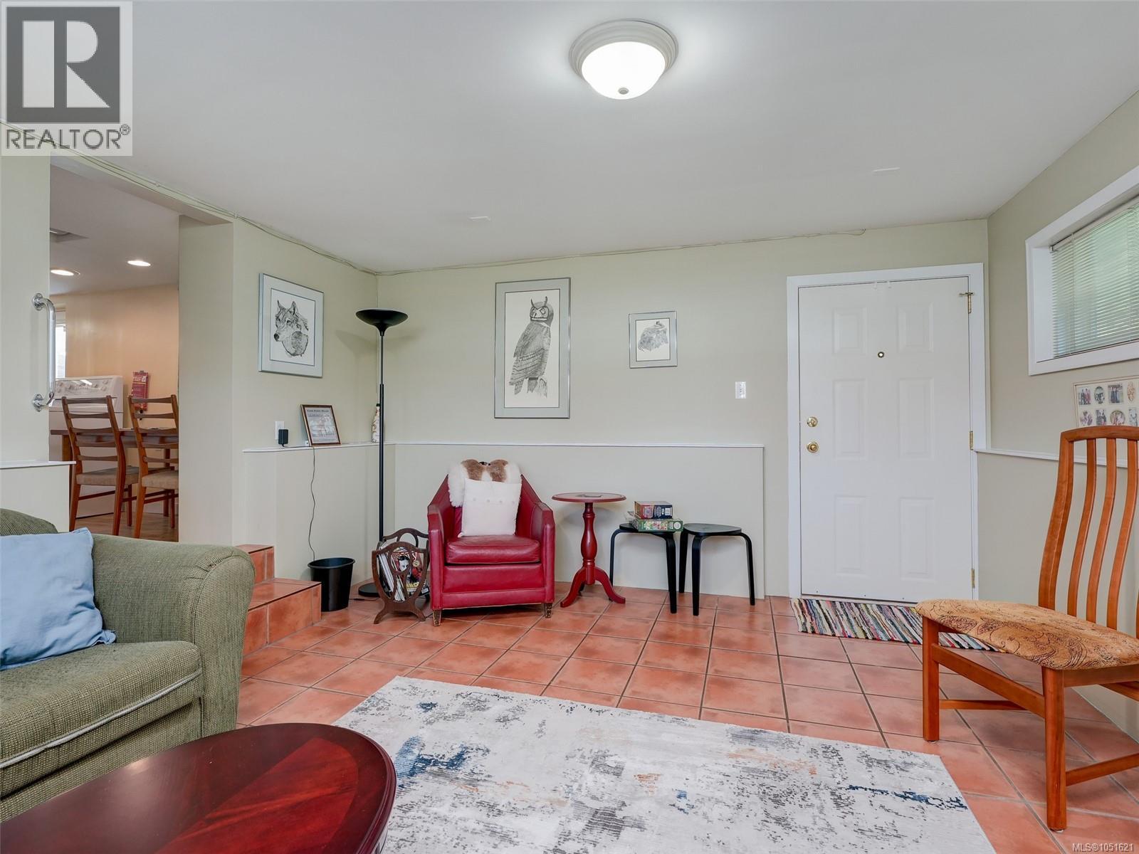 1715 Cedar Ave - 27