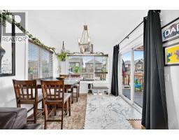 16 Sunrise Crescent - photo 11