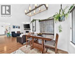 16 Sunrise Crescent - photo 13
