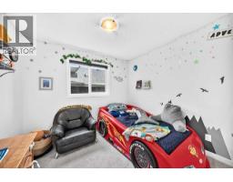 16 Sunrise Crescent - photo 27
