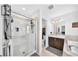 16 Sunrise Crescent - photo 25
