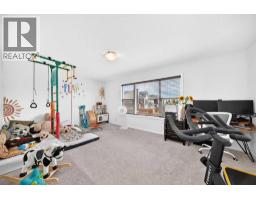 16 Sunrise Crescent - photo 32