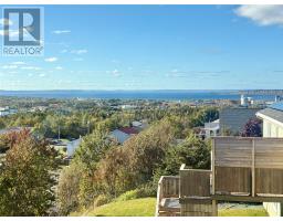 31 Readers Hill Crescent thumbnail 4