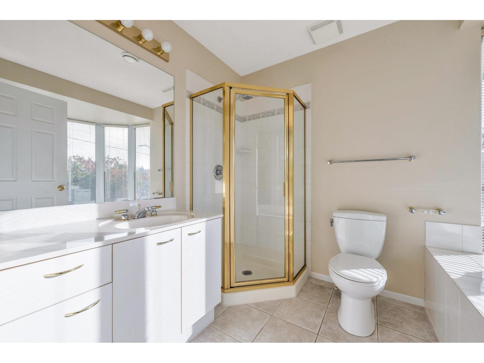 Photo of 1 20881 87 AVENUE 25