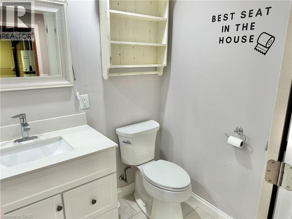 38 Mann Avenue — photo 18