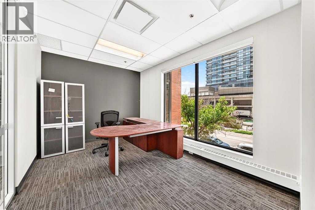 277, 1100 8 Avenue SW photo 29
