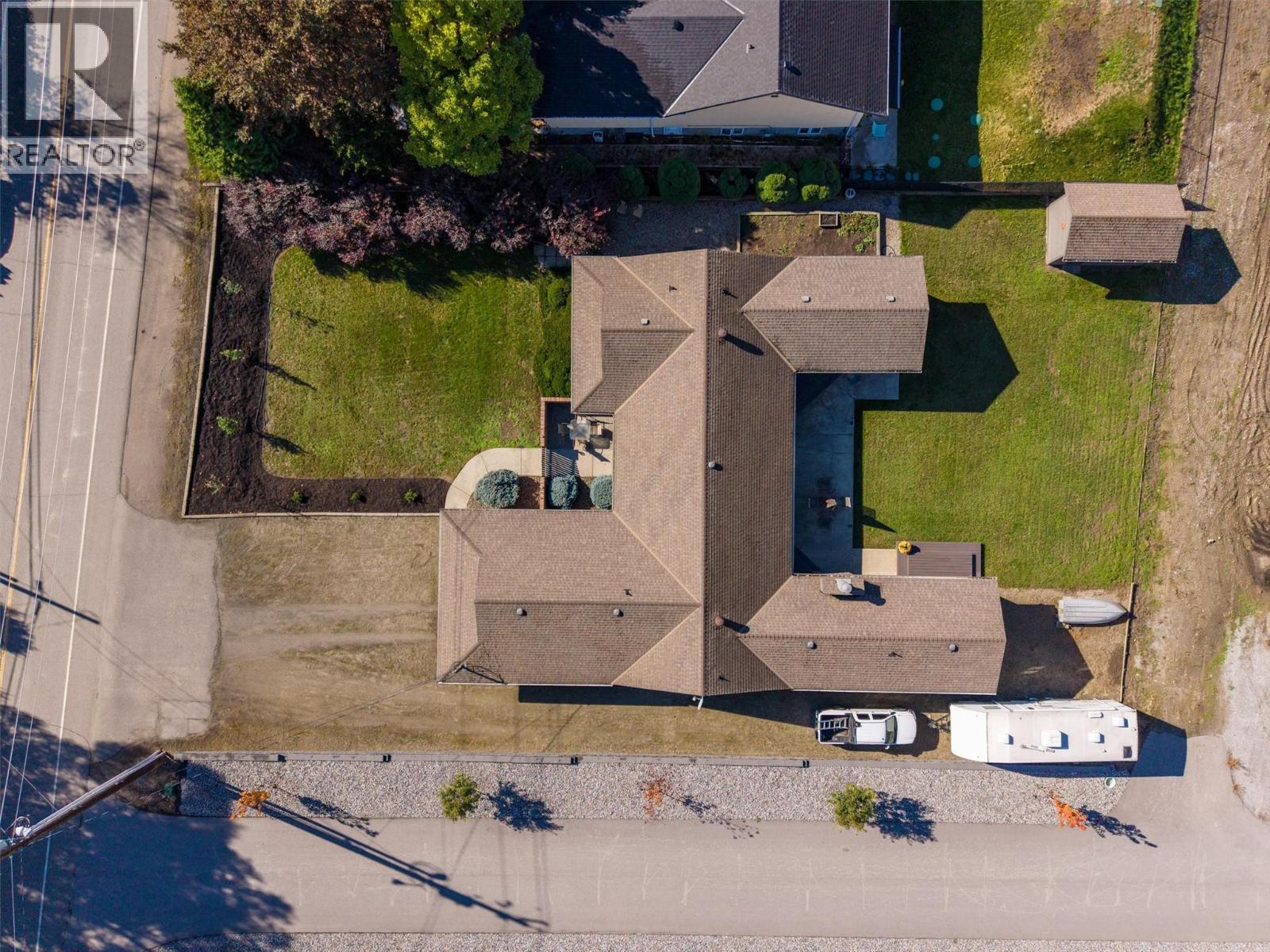  392 Valley Road North, Kelowna