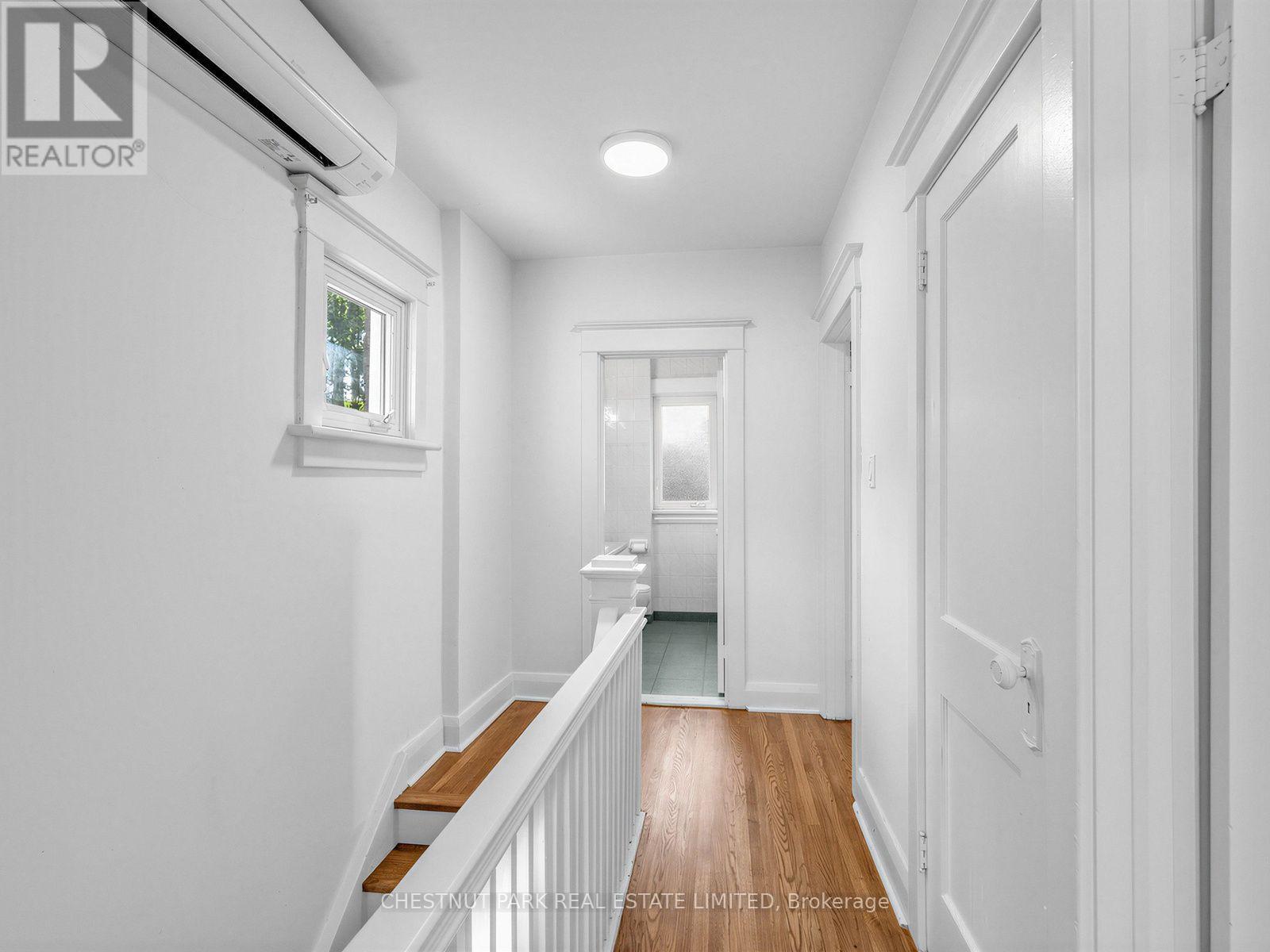 122 Forman Avenue, Toronto, ON photo 13
