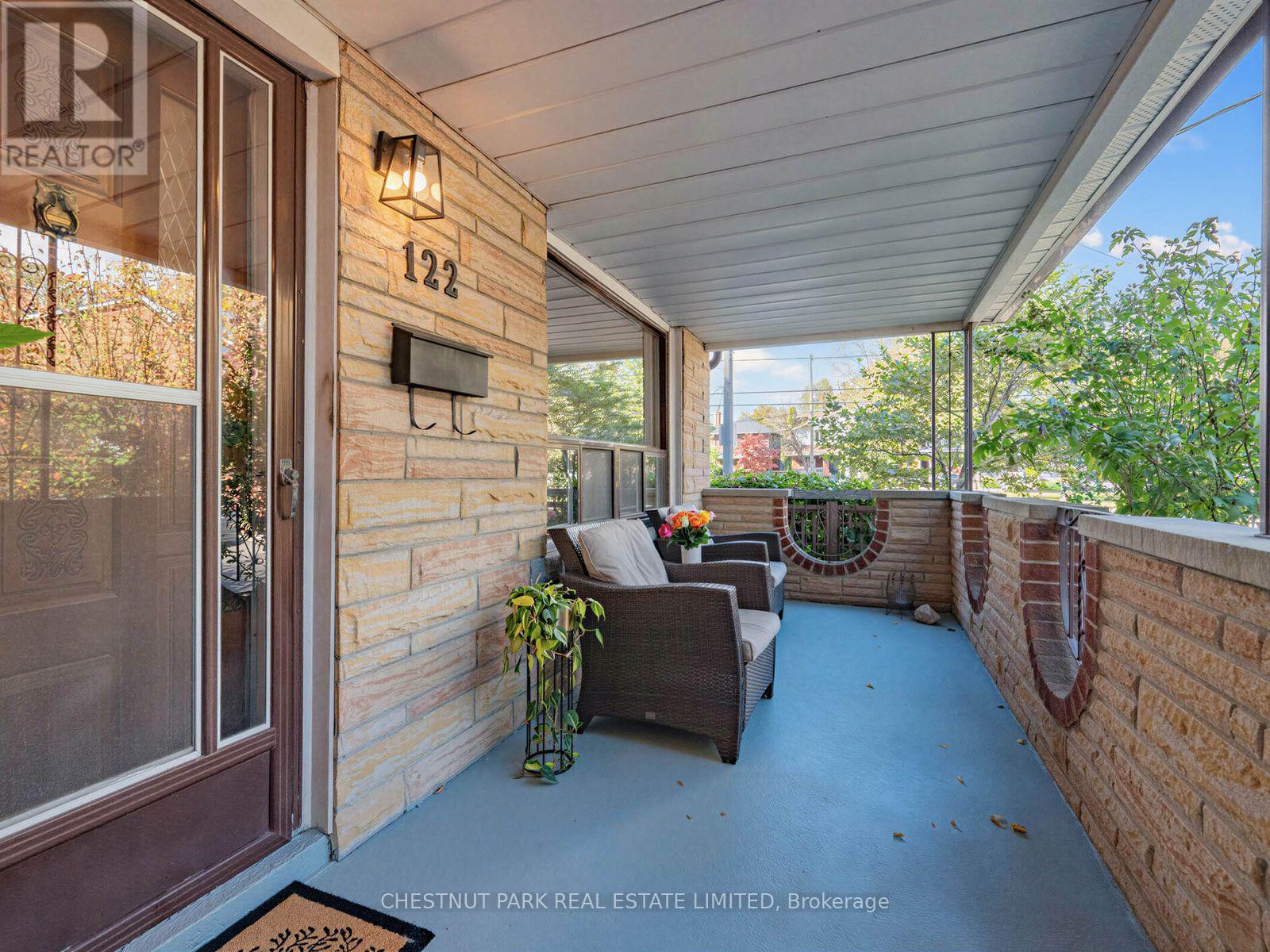 122 Forman Avenue, Toronto, ON photo 3