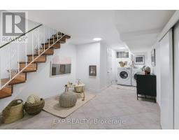 6 Louise Avenue, Toronto, ON M6C1E4 Photo 27