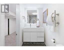 6 Louise Avenue, Toronto, ON M6C1E4 Photo 29