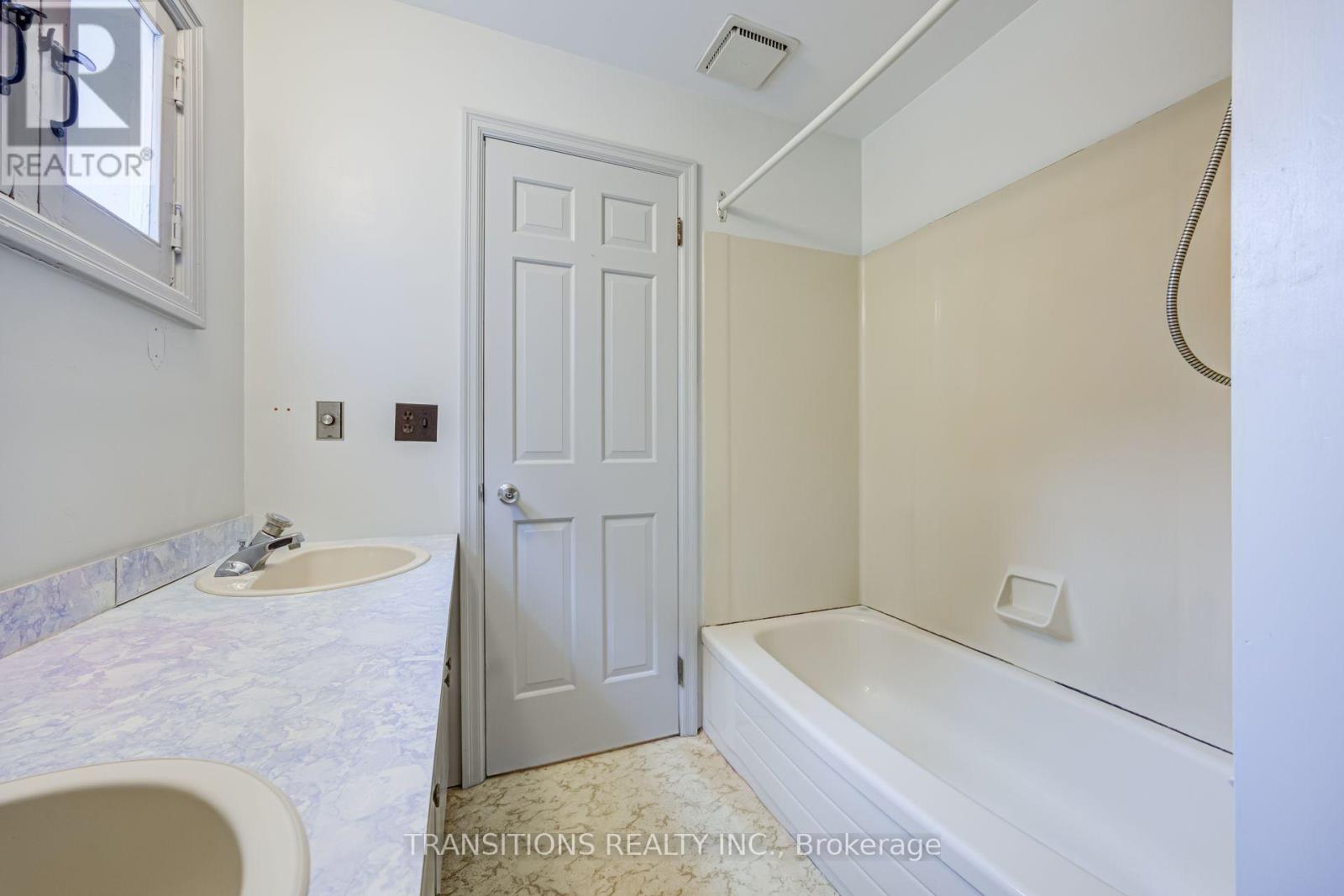 212 Liberty Street North, Clarington, ON photo 30