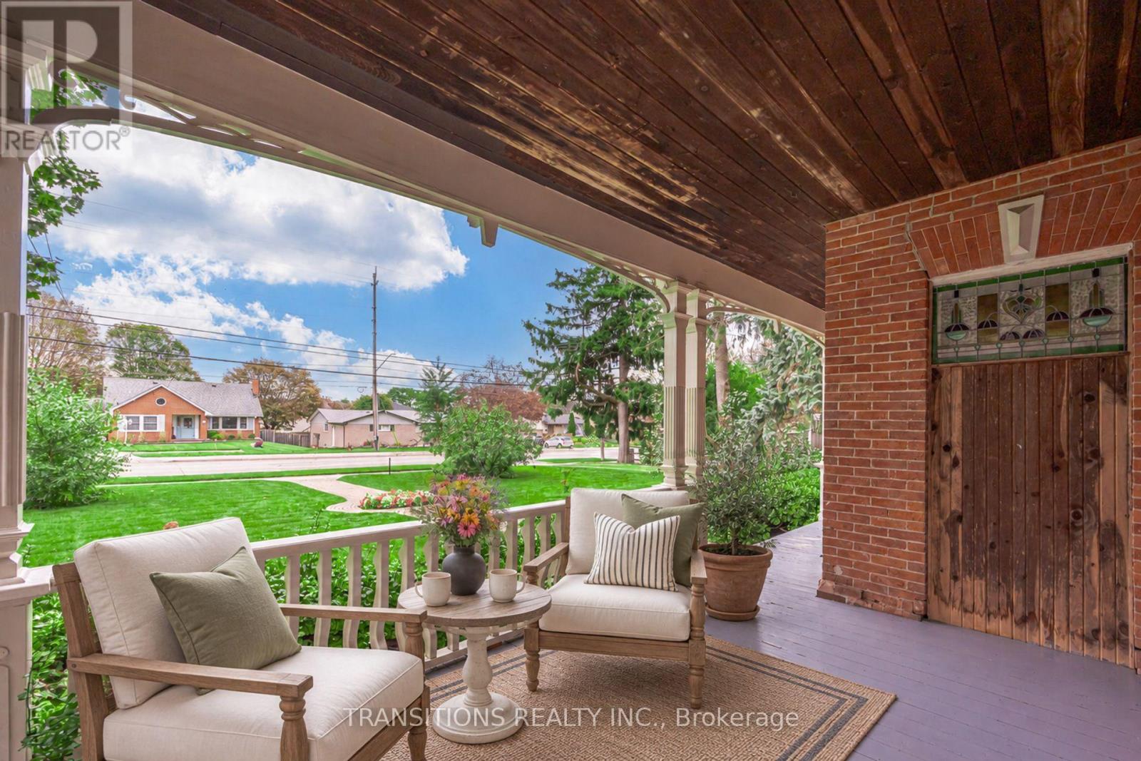 212 Liberty Street North, Clarington, ON photo 4