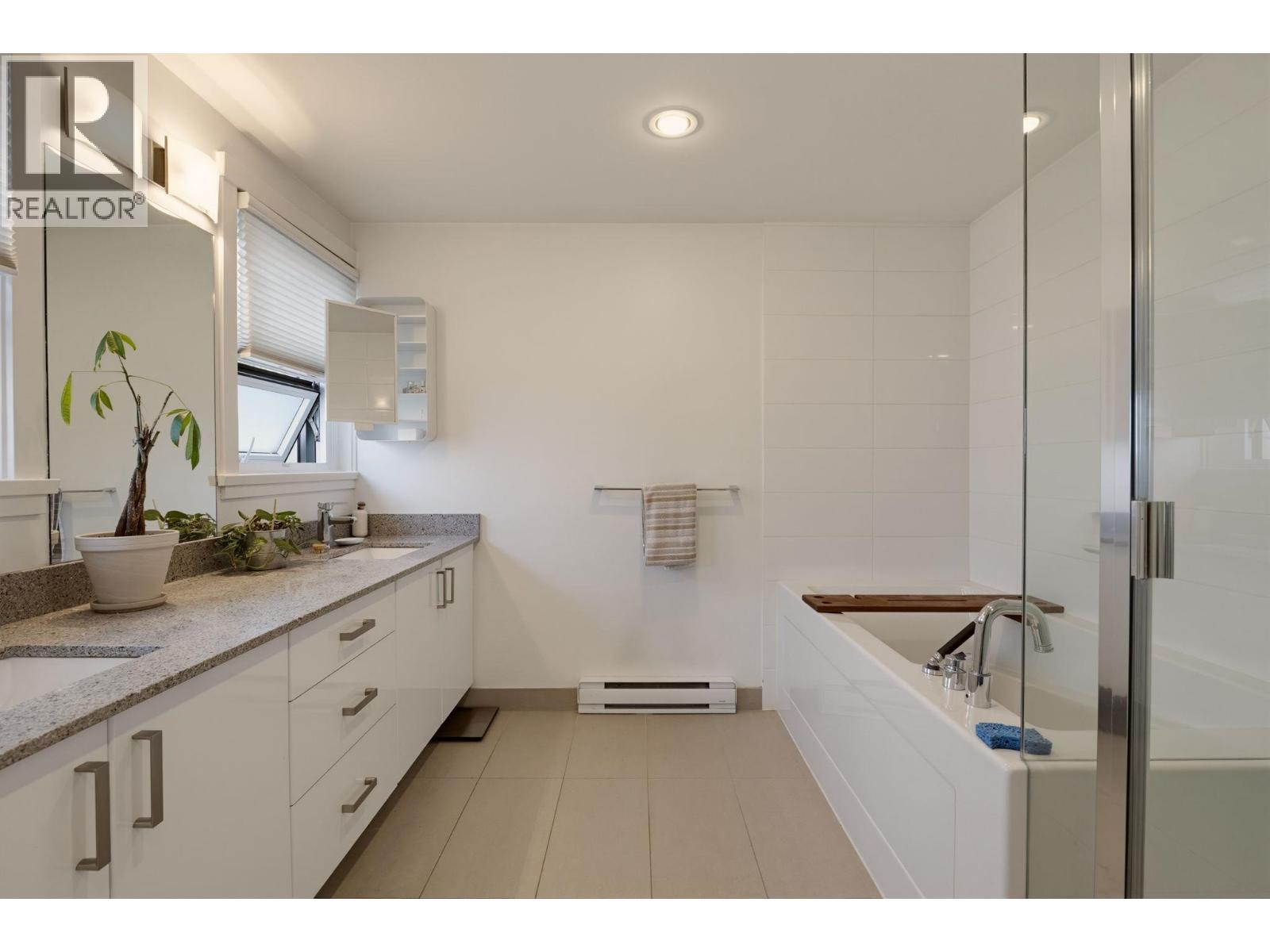 Photo of TH7 125 COLUMBIA STREET 17