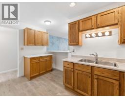 9 1328 Brunette Avenue, Coquitlam, BC V3K6K1 Photo 8