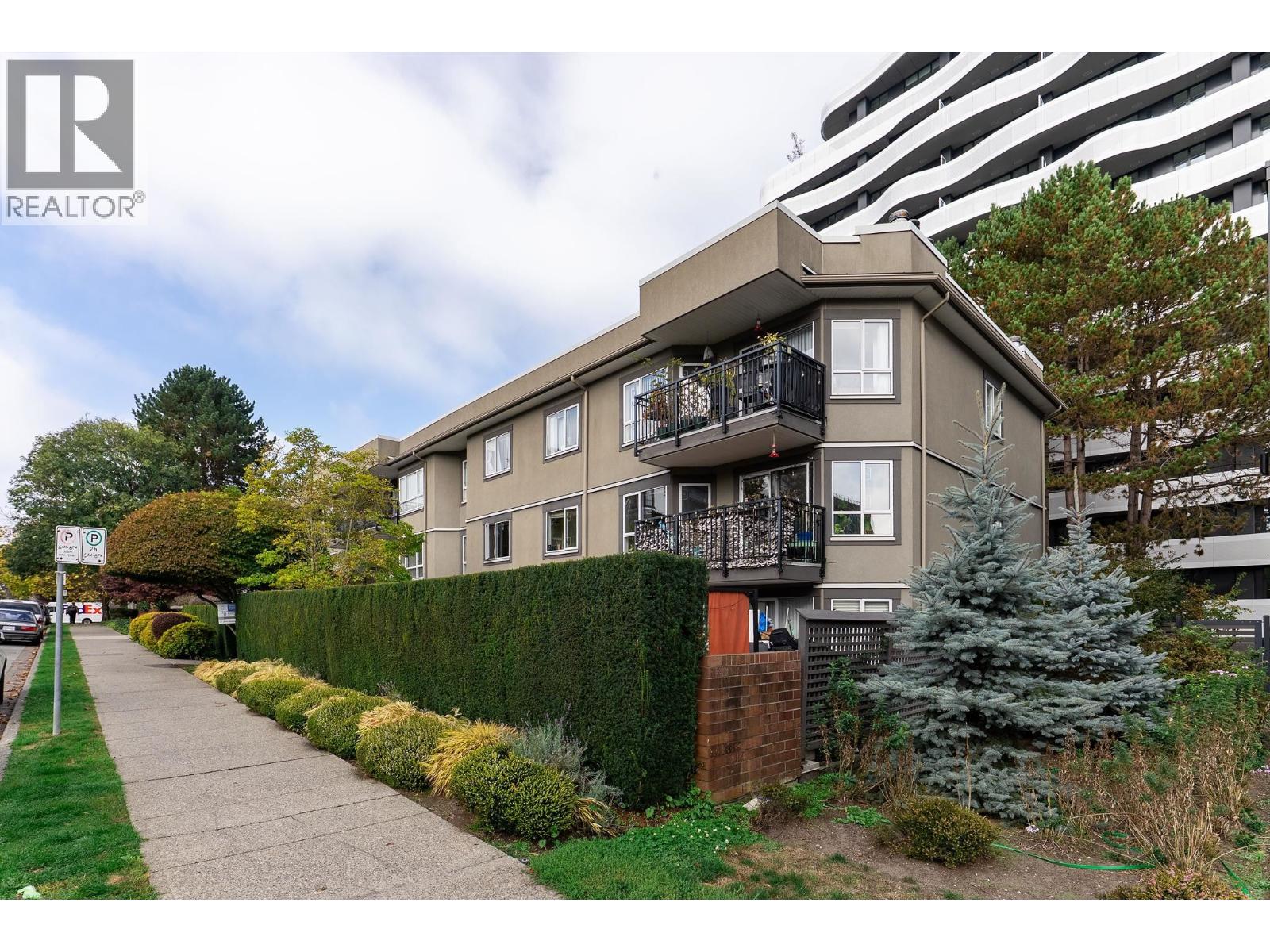 Photo of 119 555 W 14TH AVENUE 19