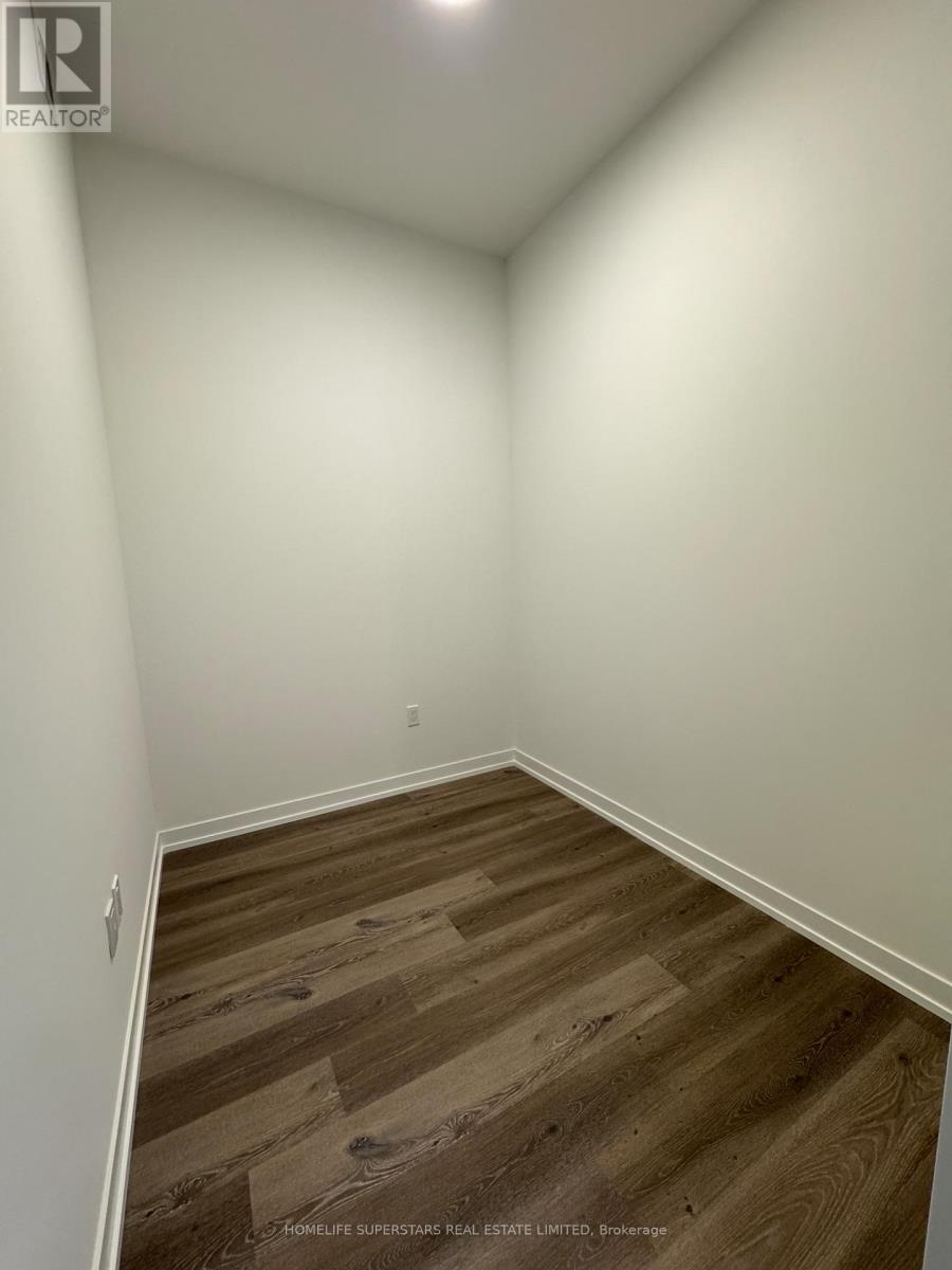 225 Commerce Street — photo 13