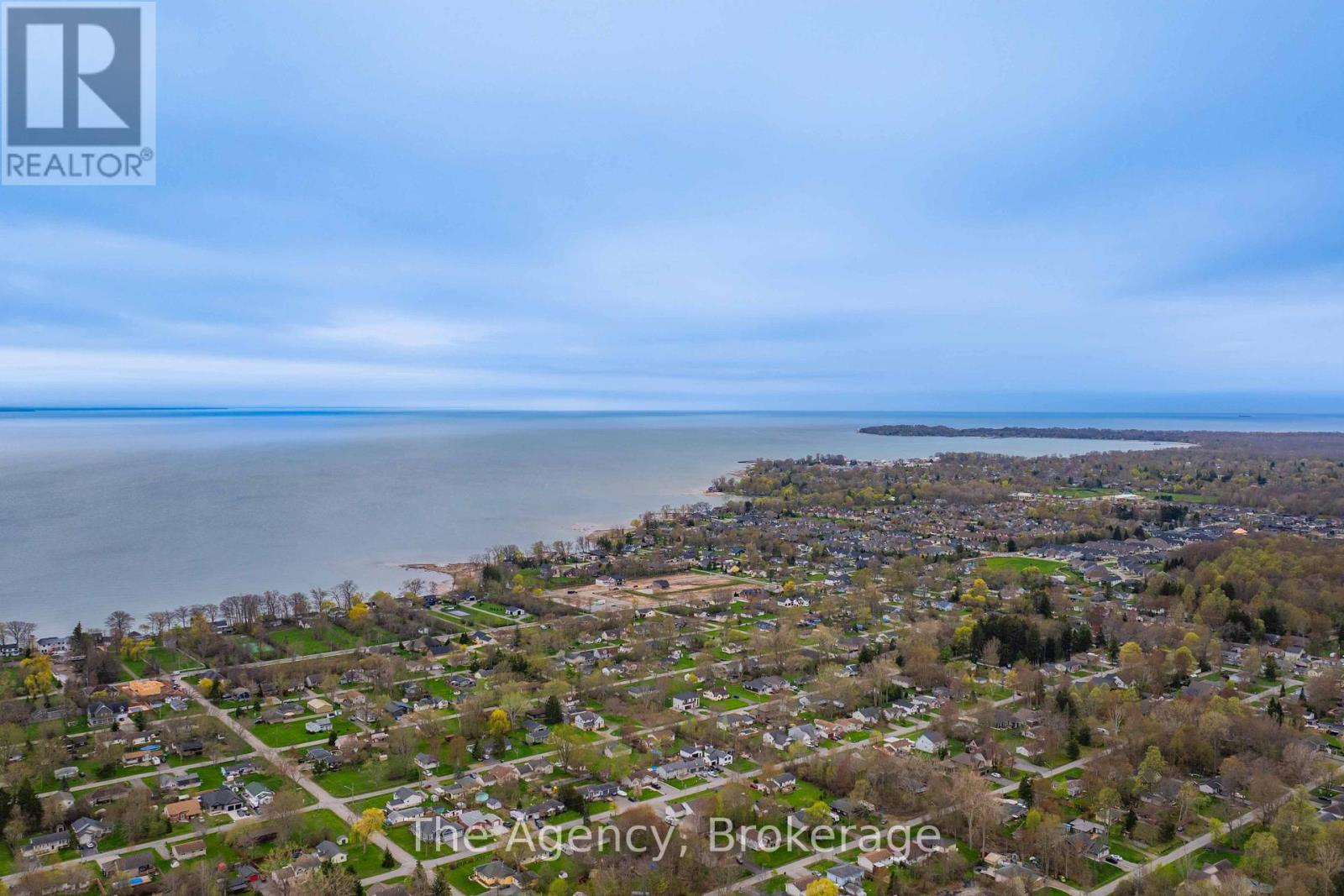 355 BERNARD AVENUE - 23