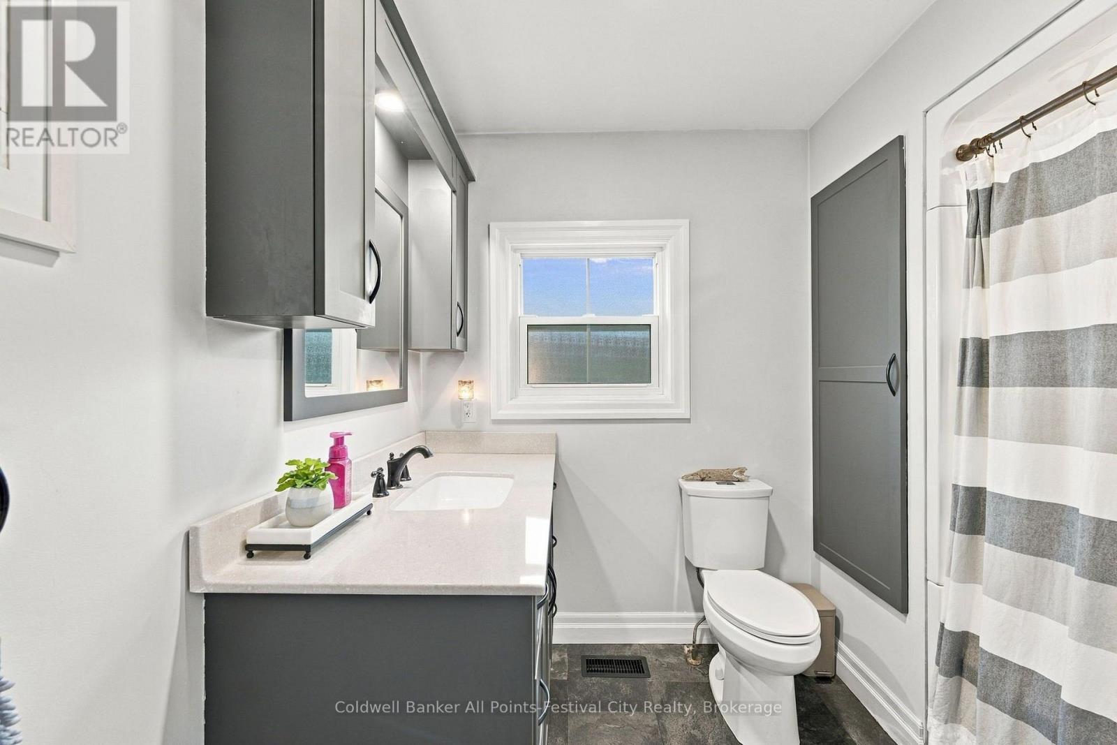 22 Albert Street South — photo 19