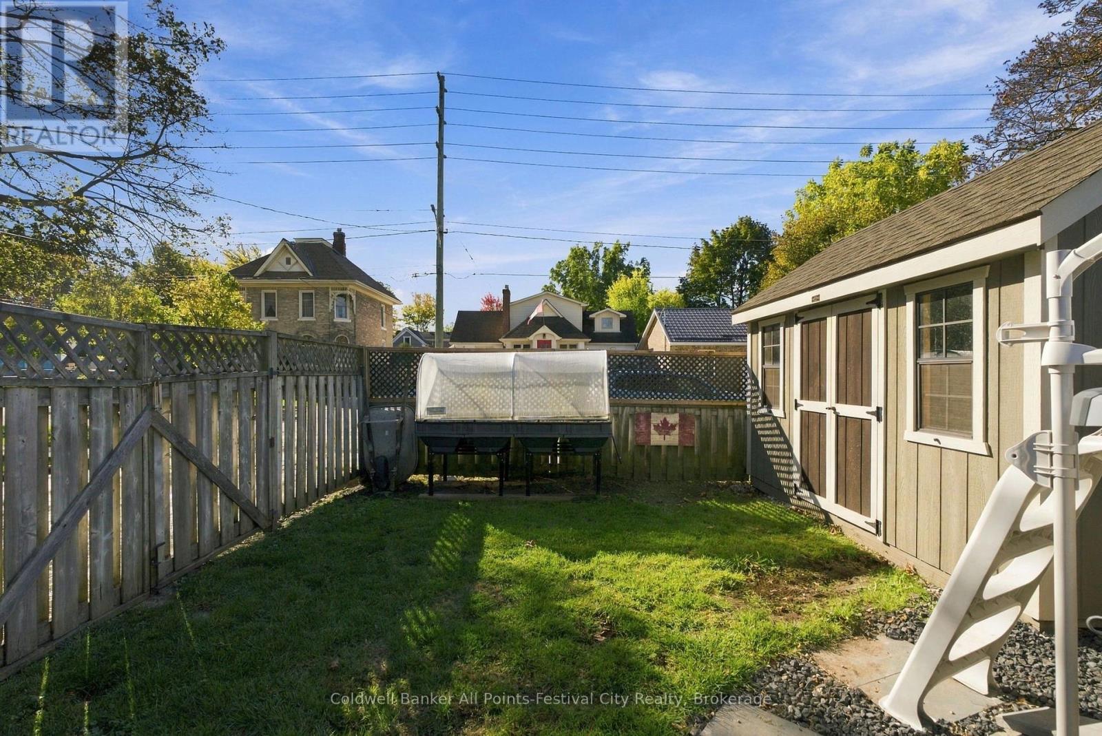 22 Albert Street South — photo 38