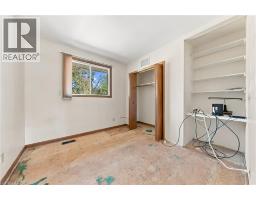 Family room - 2429 Redfern Road, Burlington, ON L7R1Y1 Photo 11