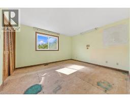4pc Ensuite bath - 2429 Redfern Road, Burlington, ON L7R1Y1 Photo 9