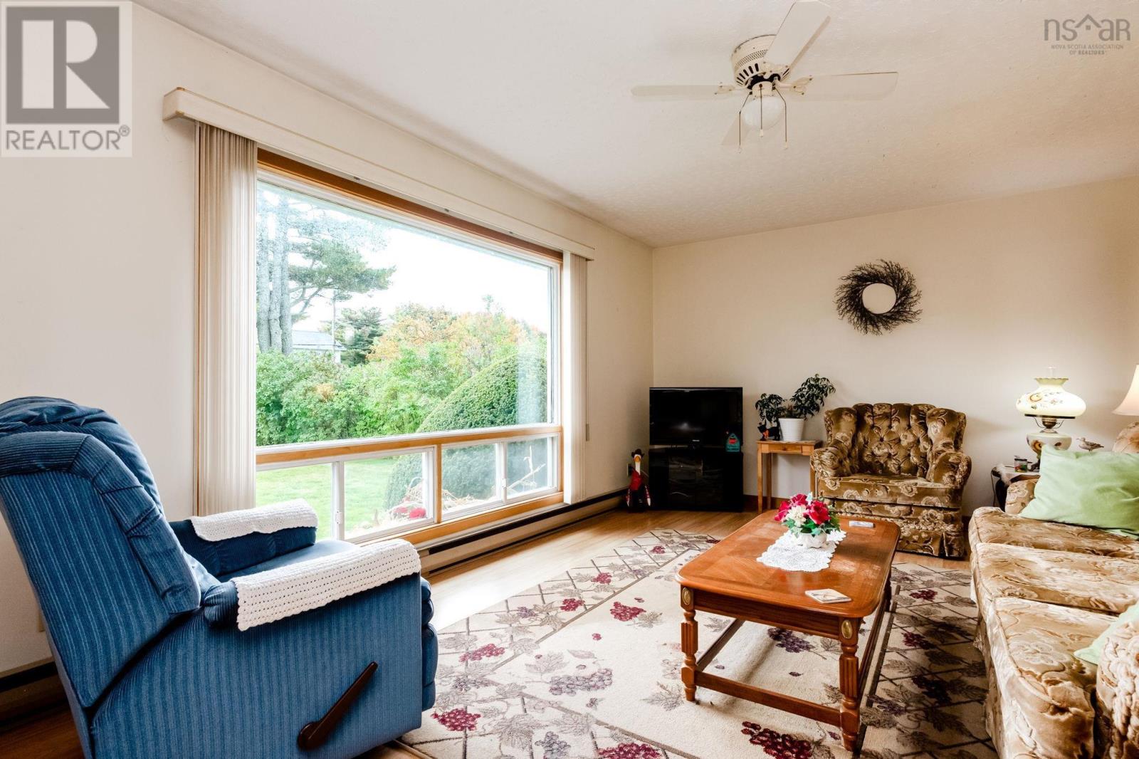 Property 21 of 41 of 289 Brookside Drive