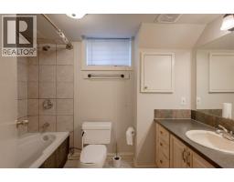 2110 26 Avenue Sw, Calgary, AB T2T1E6 Photo 31