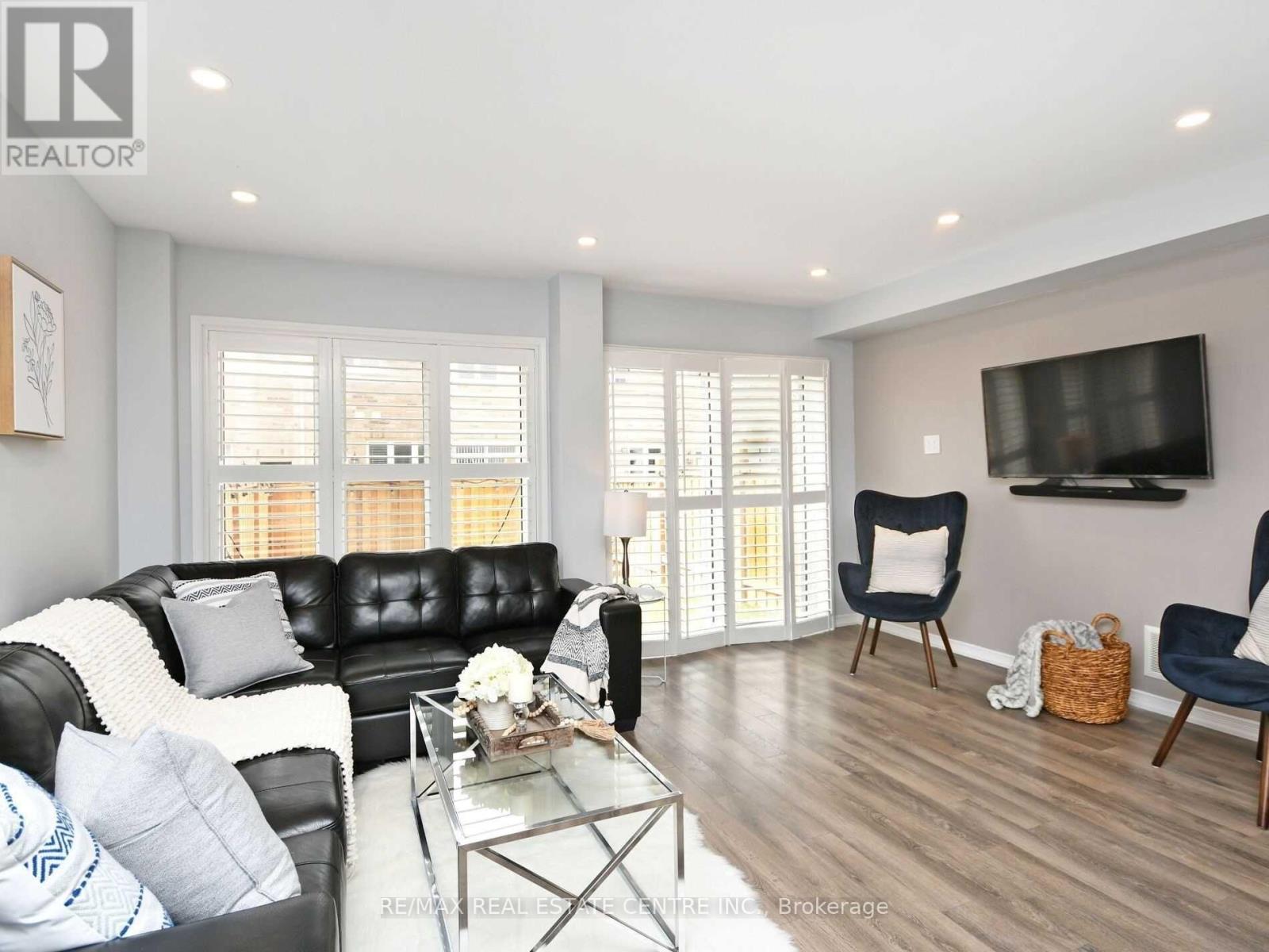 22 Hoover Road — photo 8