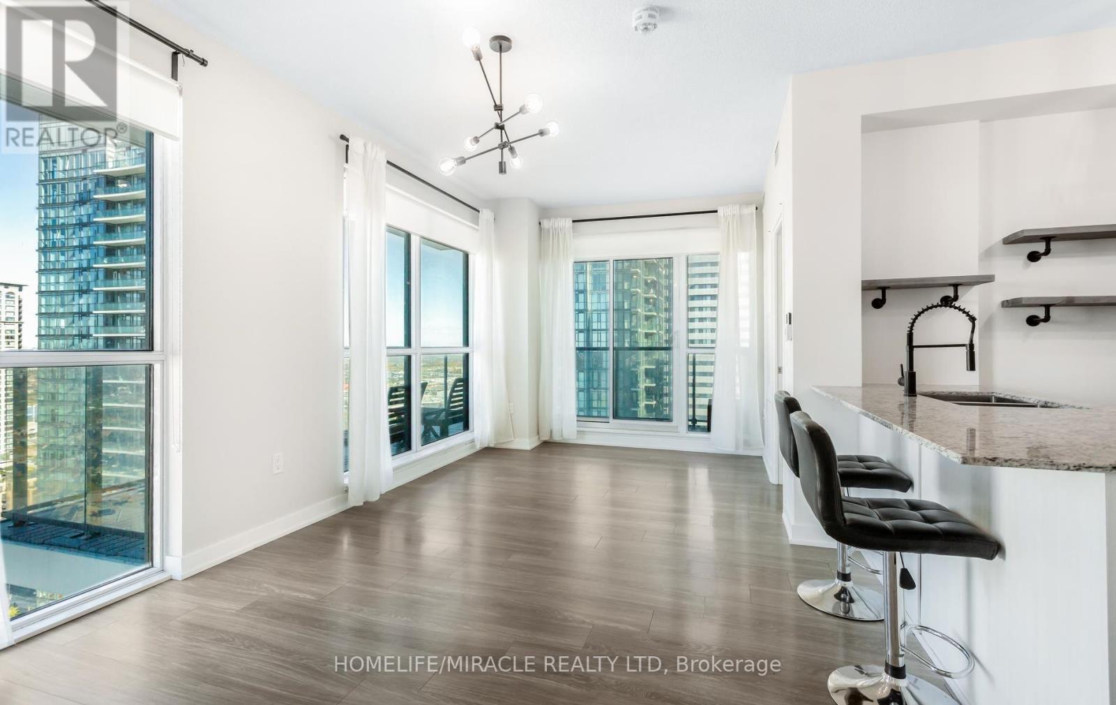 3015- 4055 Parkside Village Drive, Mississauga, ON photo 11
