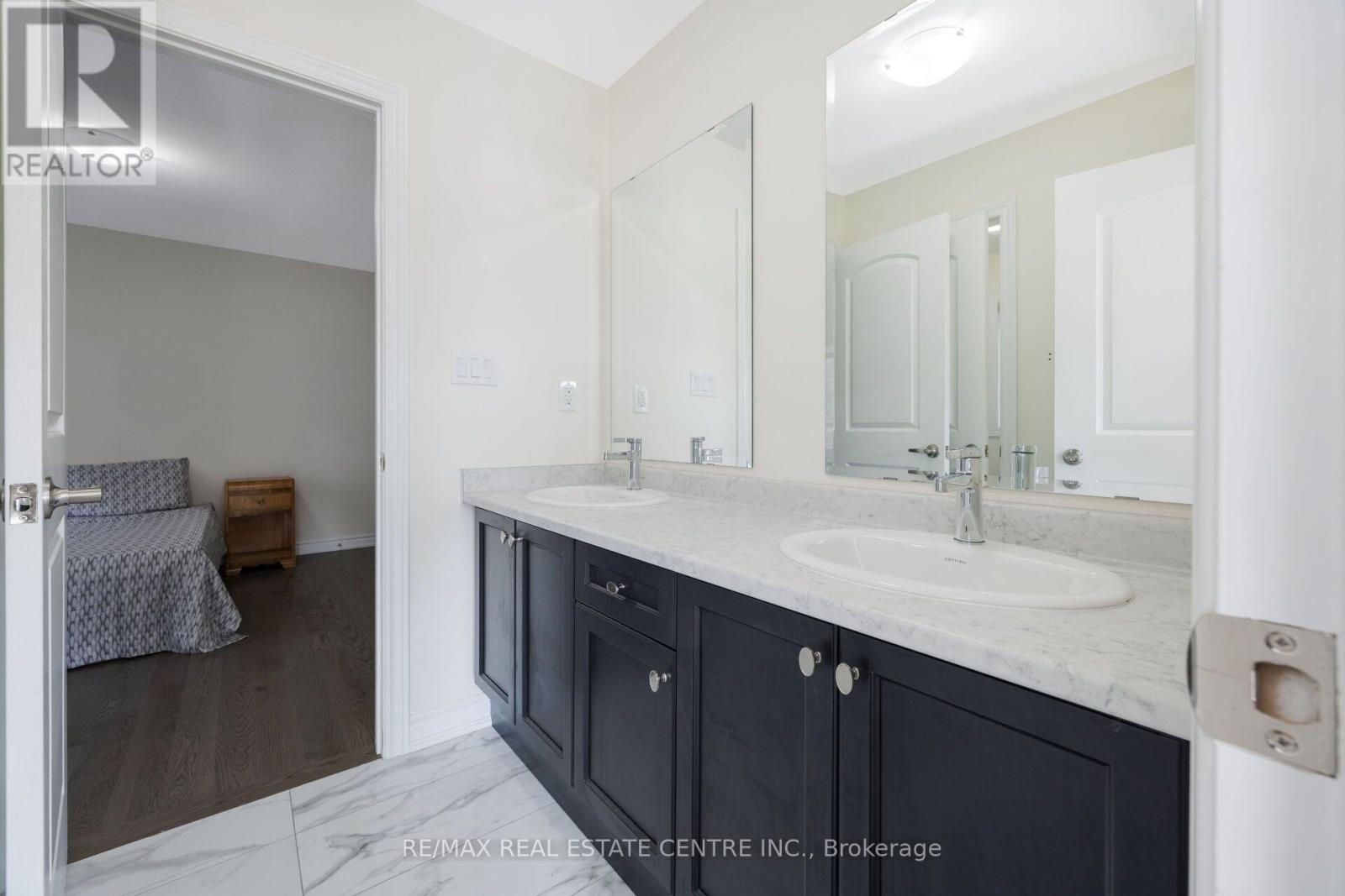 39 Goodview Drive — photo 32