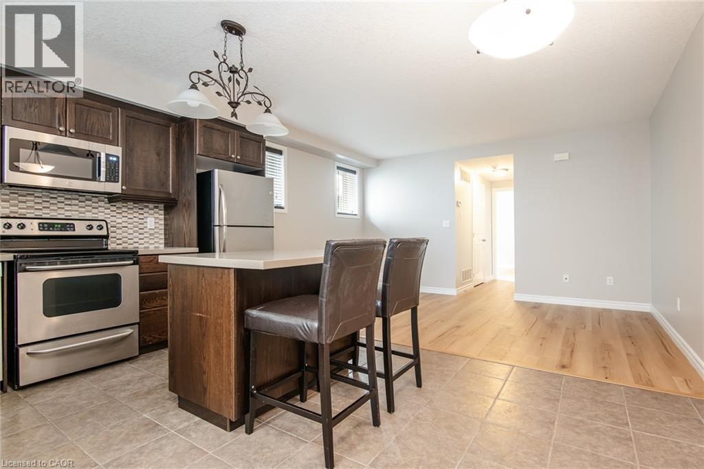 240 Westmeadow Drive — photo 10
