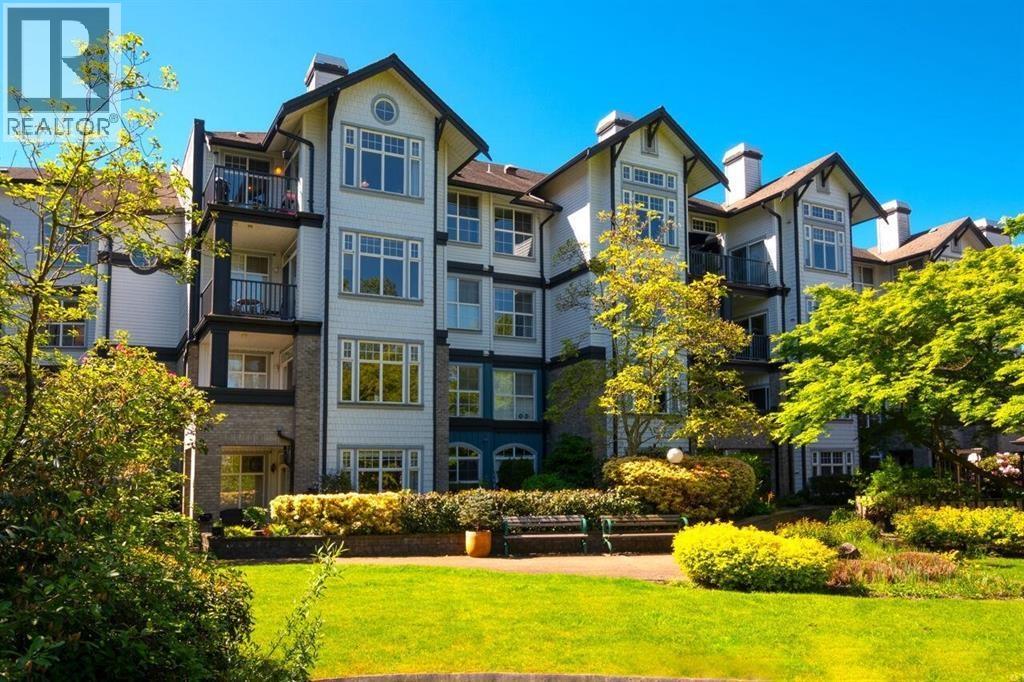 Photo of 211 83 STAR CRESCENT 24