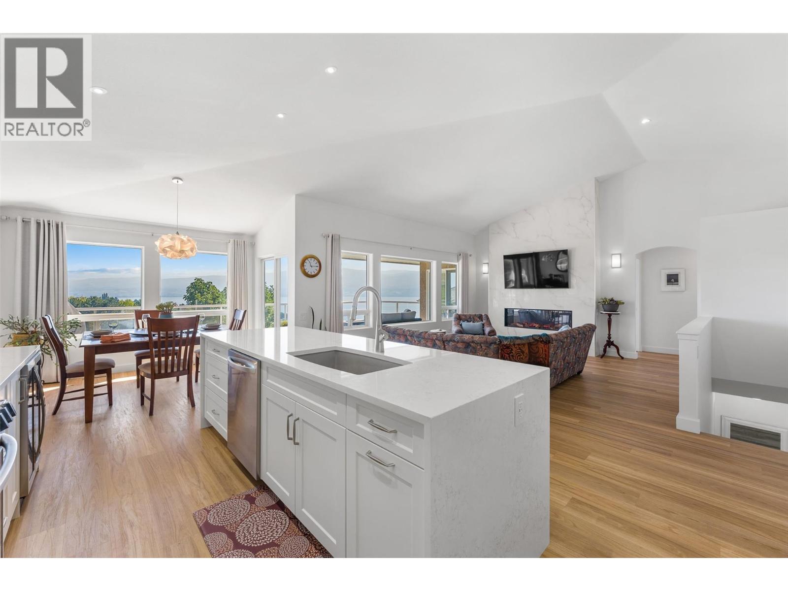 3333 Chancellor Place Unit# 4, West Kelowna - Image 1