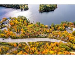 840 Route Du Carrefour, Val Des Monts, QC J8N5C8 Photo 14