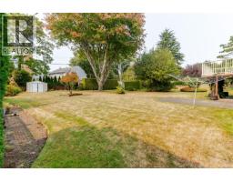 3278 Henderson Rd, Oak Bay, BC V8P5A6 Photo 42